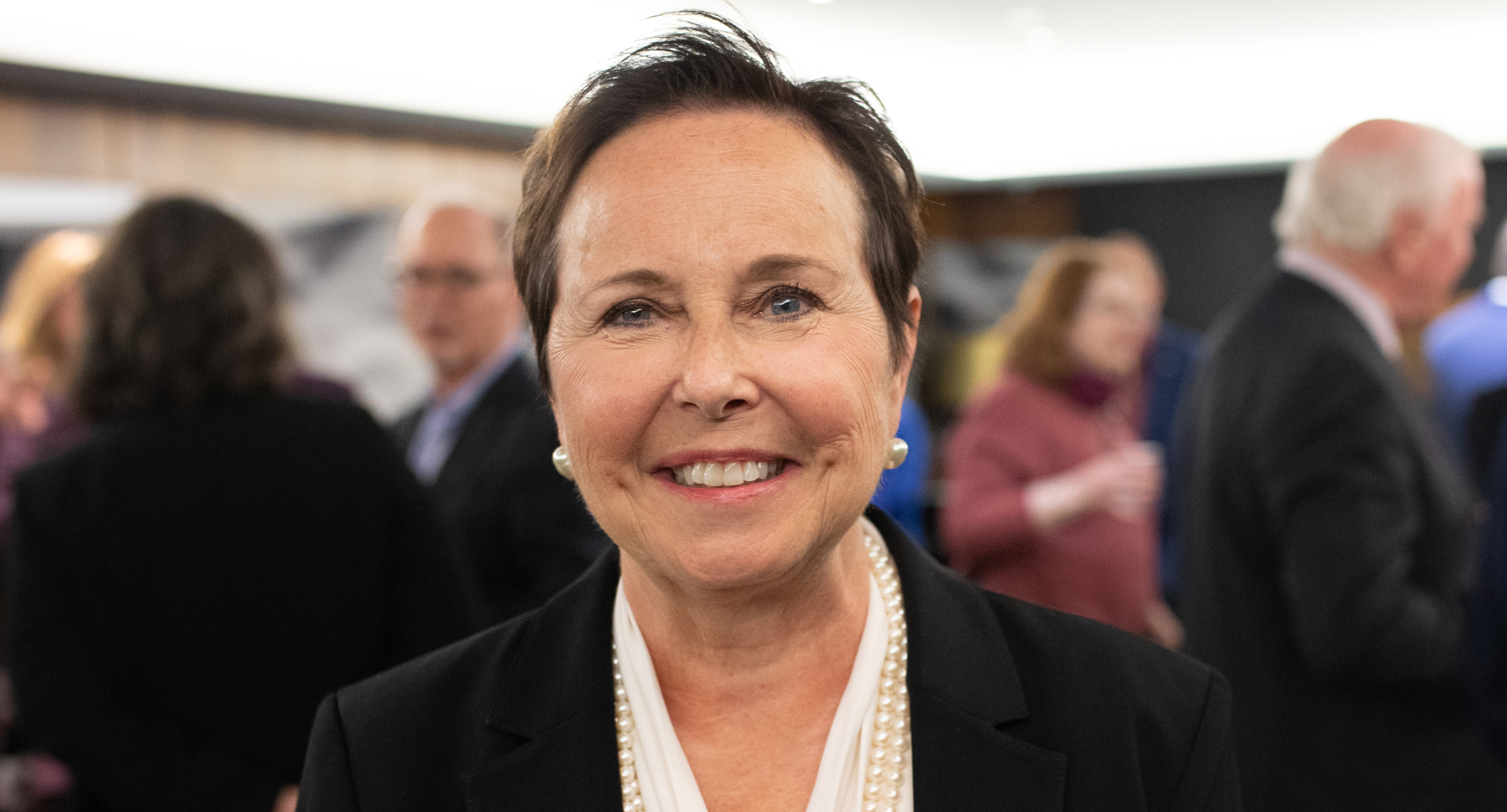 Headshot of Debra Cooper Burger