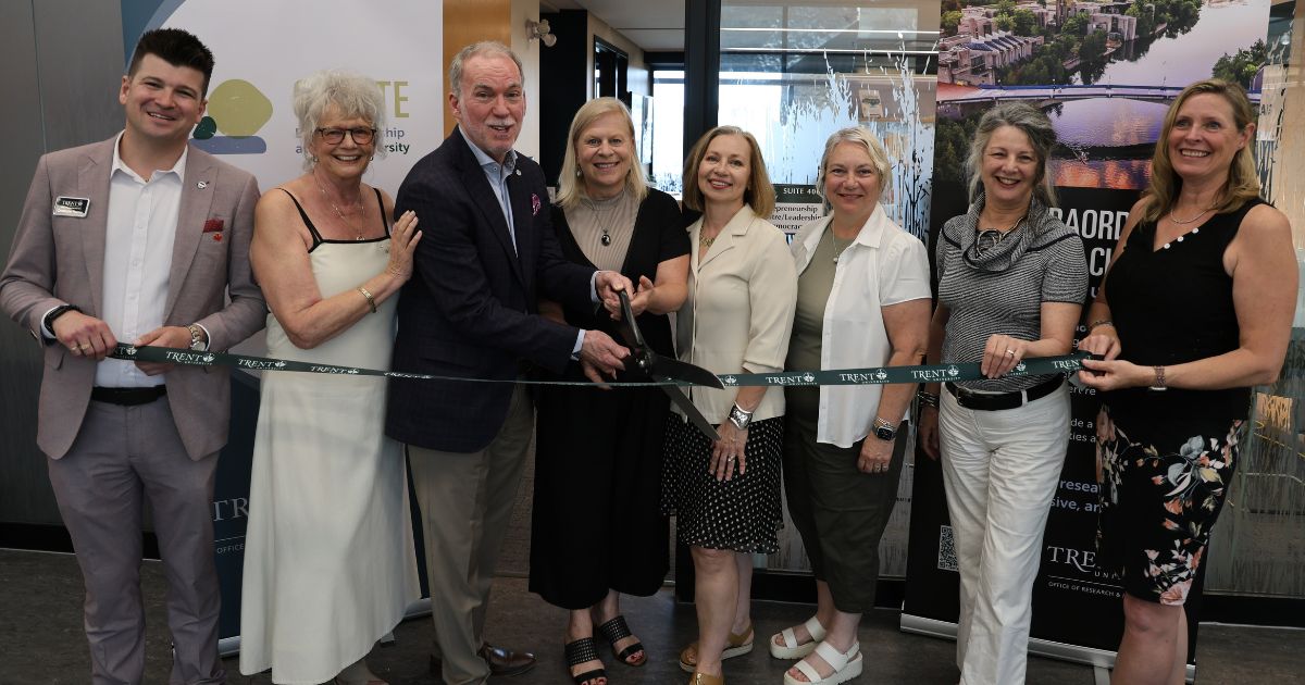 Create Centre Ribbon Cutting