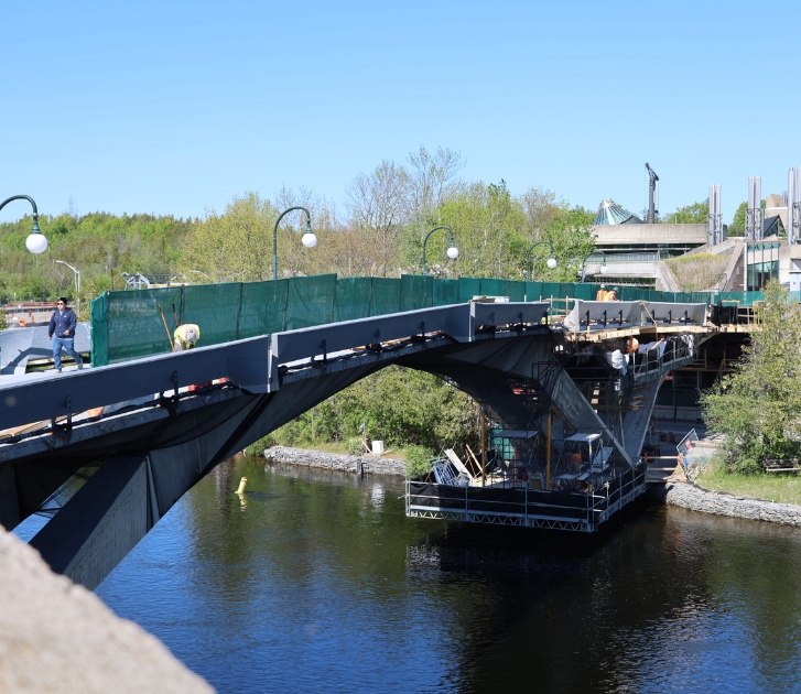 Faryon bridge mid-reconstruction