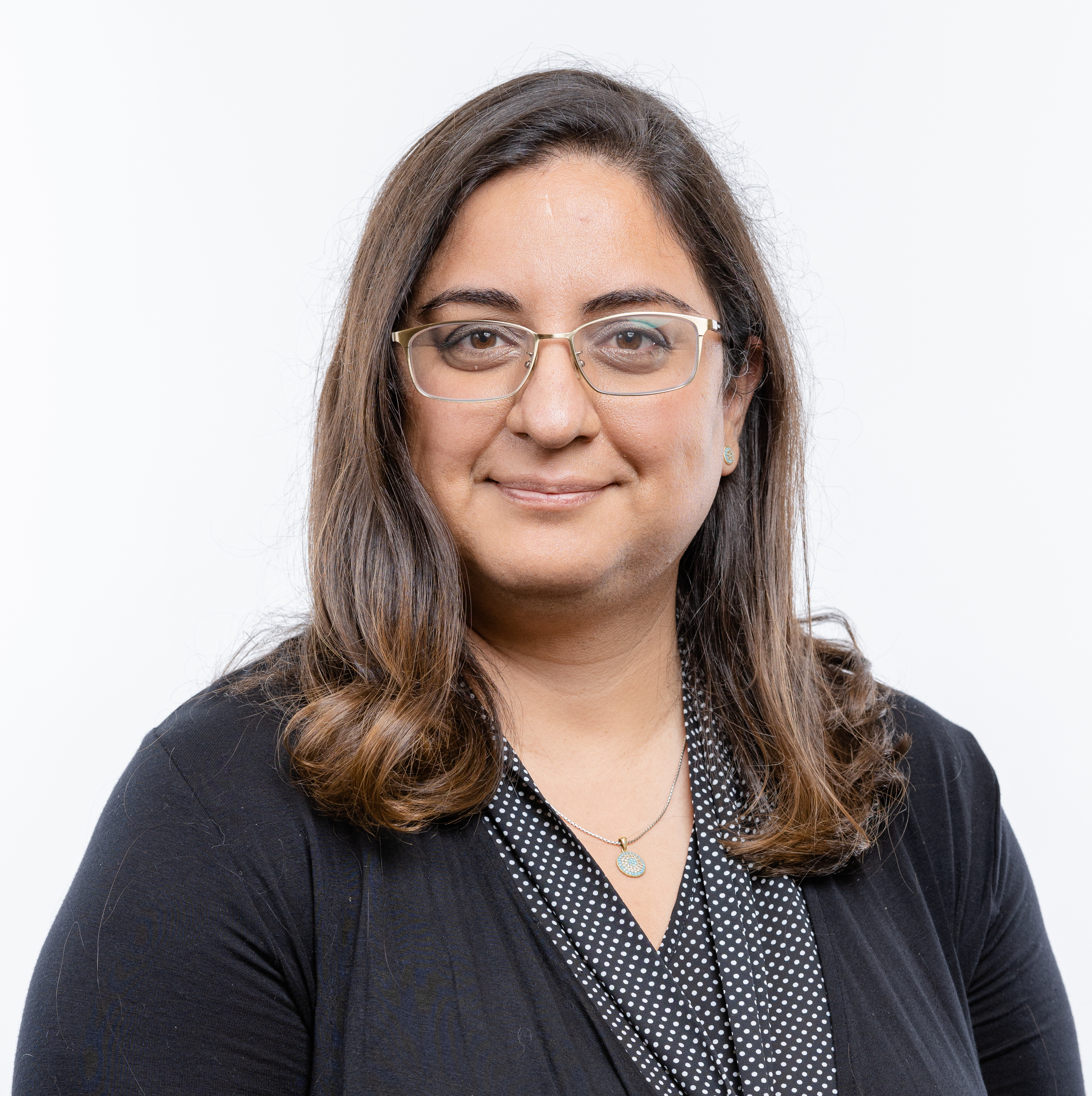 A headshot of Raheleh Saryazdi