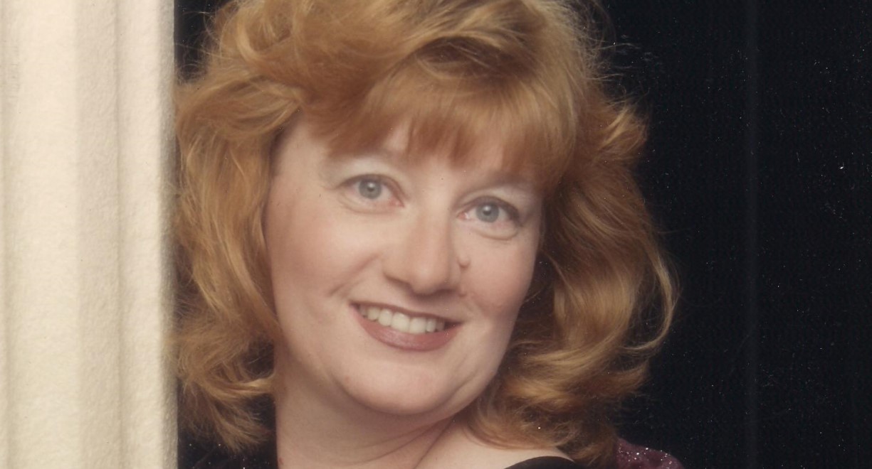 Headshot of Cindy Ellen